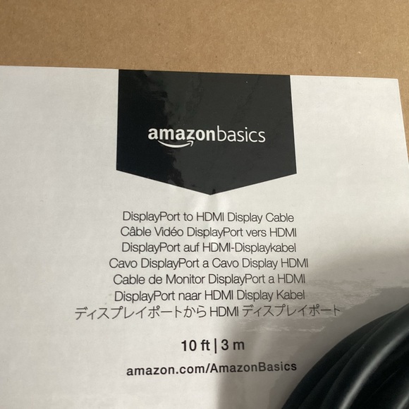 AmazonBasics DisplayPort to HDMI Display Cable - 10 Feet - Picture 5 of 7